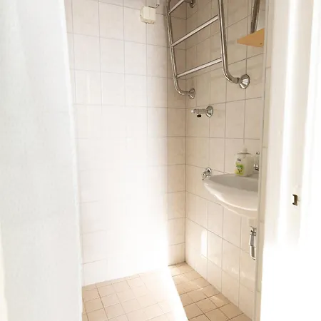 2ndhomes Modern Floor דירה *