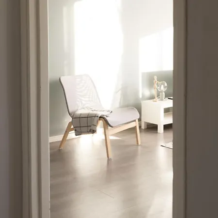 2ndhomes Modern Floor דירה *