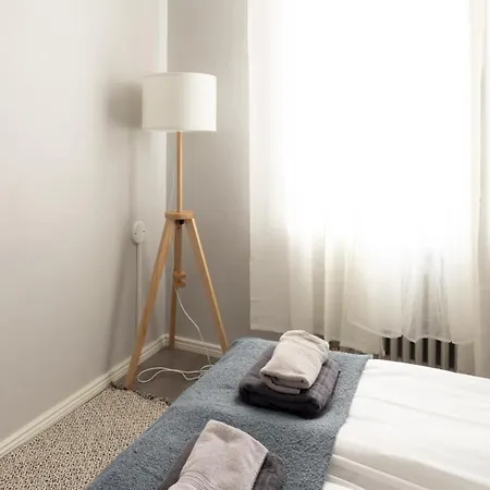 2ndhomes Modern Floor דירה